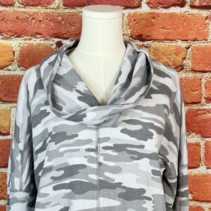 Lucky‎ Brand Women's Gray Camo Long Sleeve Cowl Neck Pullover Blouse Size Large